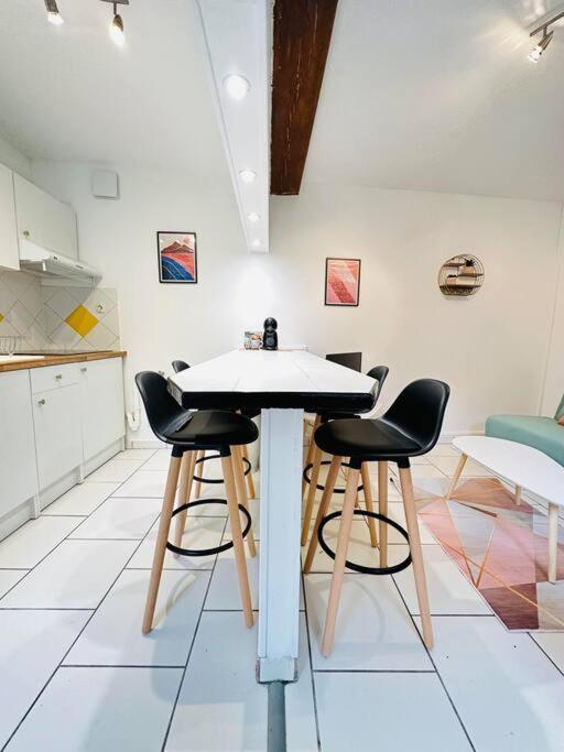 Appartement Confidentiel Лаон Екстериор снимка
