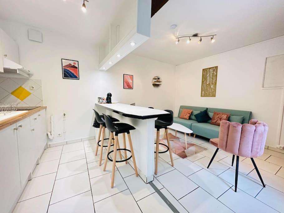 Appartement Confidentiel Лаон Екстериор снимка