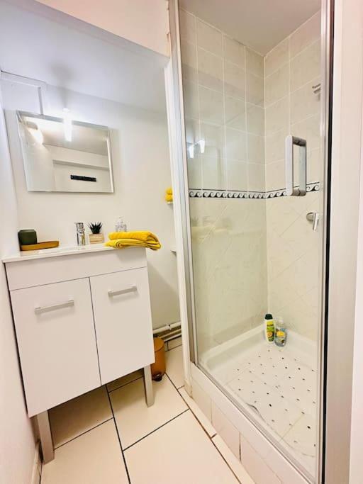 Appartement Confidentiel Лаон Екстериор снимка
